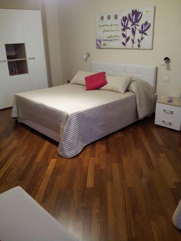 Residenza Piazza Moro Bed & Breakfast Bari Room photo