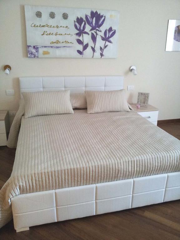 Residenza Piazza Moro Bed & Breakfast Bari Room photo